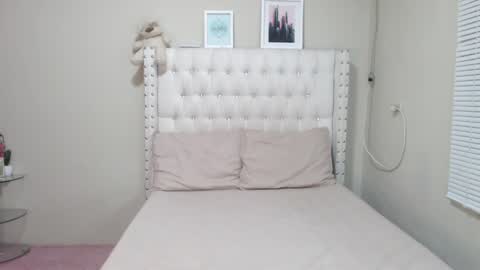 rosiehw online show from 2, 2, 2025