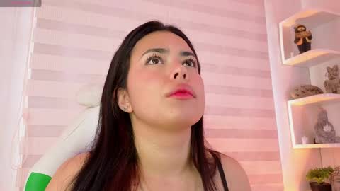Snapshot of rosse_amyy chatting on 29, 5, 2026 online show from 29, 5, 2026
