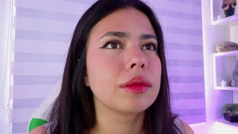 Snapshot of rosse_amyy chatting on 5, 6, 2026 online show from 5, 6, 2026