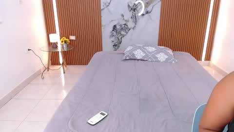 Snapshot of rosselyn_ chatting on 28, 3, 2026 Rossi Hill online show from 28, 3, 2026