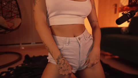 Rossey online show from 10, 3, 2025