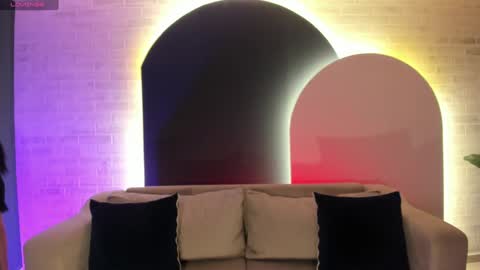 Snapshot of rossierhoades chatting on 11, 1, 2025 Rossie Rhoades online show from 11, 1, 2025