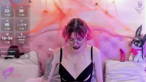 Snapshot of rossiie_hunt_ chatting on 17, 10, 2025 rossiie_hunt_ online show from 17, 10, 2025