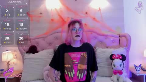 Snapshot of rossiie_hunt_ chatting on 24, 10, 2025 rossiie_hunt_ online show from 24, 10, 2025