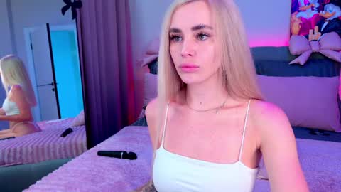 Snapshot of rossy_x_ chatting on 5, 7, 2026 Rossy 630 pm - 230 am online show from 5, 7, 2026