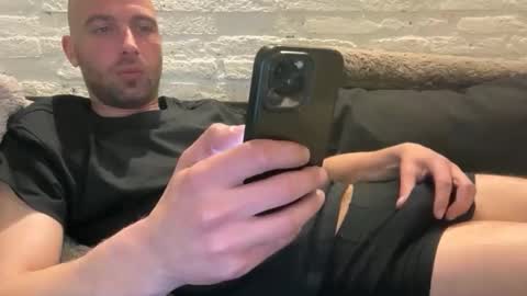 rotteei1 online show from 20, 4, 2026