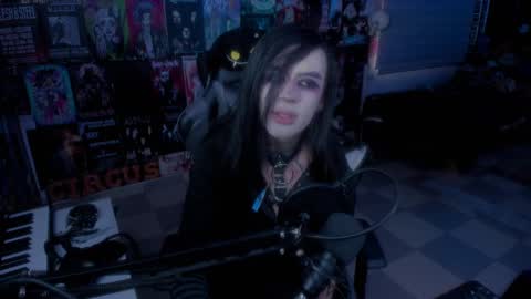 Snapshot of rotten_dreams chatting on 10, 2, 2025 rot online show from 10, 2, 2025