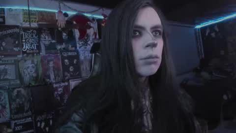 Snapshot of rotten_dreams chatting on 5, 11, 2025 rot online show from 5, 11, 2025