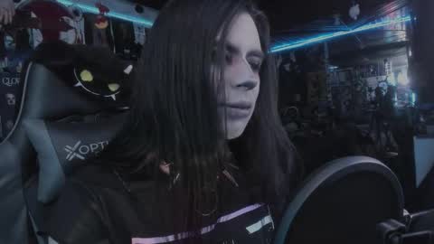 Snapshot of rotten_dreams chatting on 13, 11, 2025 rot online show from 13, 11, 2025