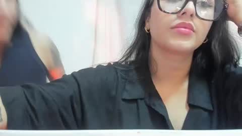 Snapshot of rous_and_sweet chatting on 27, 10, 2025 Rous and Sweet online show from 27, 10, 2025