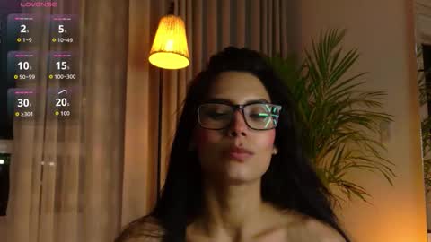 Snapshot of rouse_leon chatting on 5, 10, 2025 Rouse leon online show from 5, 10, 2025