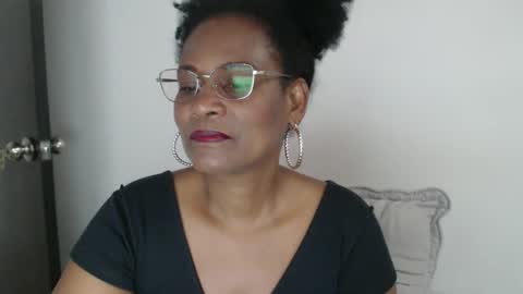 luxa online show from 22, 2, 2025