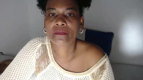 luxa online show from 4, 12, 2025