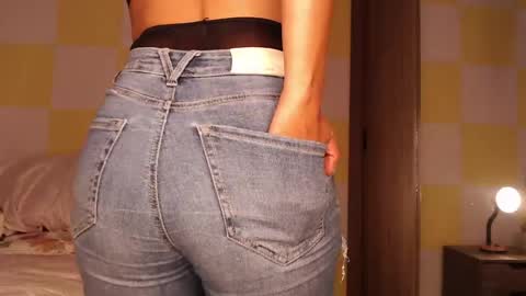 Rouss marie henao  online show from 20, 5, 2026