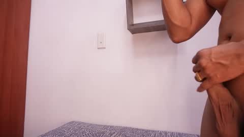 Snapshot of rousse_coup chatting on 27, 9, 2025 Rosse and Miller online show from 27, 9, 2025