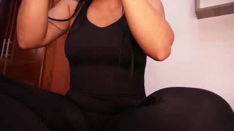 Snapshot of rousse_coup chatting on 1, 10, 2025 Rosse and Miller online show from 1, 10, 2025