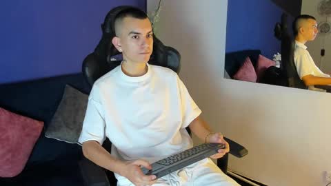 Rowan online show from 11, 11, 2025