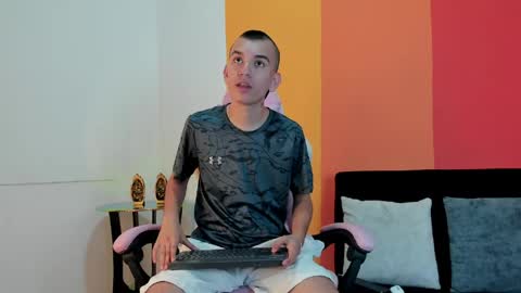 Rowan online show from 18, 4, 2026