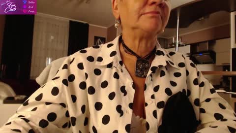 Snapshot of roxana_brooks chatting on 5, 12, 2024 Roxana online show from 5, 12, 2024