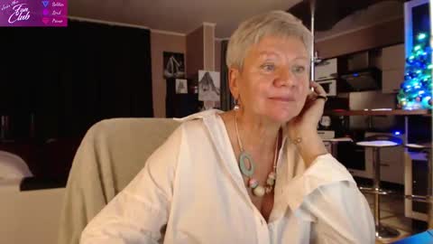 Snapshot of roxana_brooks chatting on 18, 12, 2024 Roxana online show from 18, 12, 2024