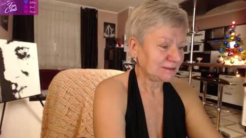 Snapshot of roxana_brooks chatting on 7, 1, 2025 Roxana online show from 7, 1, 2025