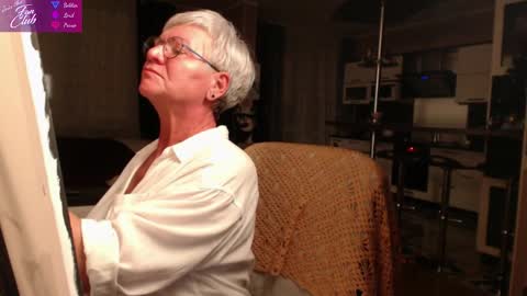 Snapshot of roxana_brooks chatting on 8, 1, 2025 Roxana online show from 8, 1, 2025