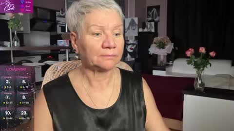 Snapshot of roxana_brooks chatting on 21, 2, 2025 Roxana online show from 21, 2, 2025
