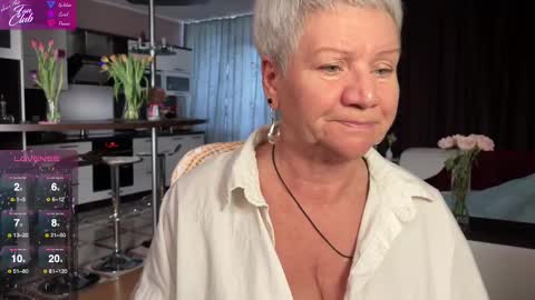 Snapshot of roxana_brooks chatting on 11, 3, 2025 Roxana online show from 11, 3, 2025
