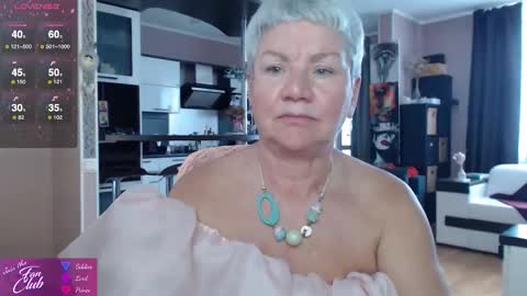 Snapshot of roxana_brooks chatting on 22, 9, 2025 Roxana online show from 22, 9, 2025