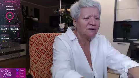 Snapshot of roxana_brooks chatting on 5, 10, 2025 Roxana online show from 5, 10, 2025