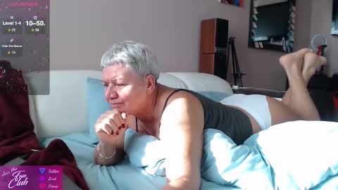 Snapshot of roxana_brooks chatting on 9, 10, 2025 Roxana online show from 9, 10, 2025