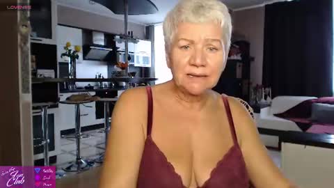Snapshot of roxana_brooks chatting on 2, 7, 2026 Roxana online show from 2, 7, 2026