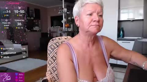 Snapshot of roxana_brooks chatting on 18, 7, 2026 Roxana online show from 18, 7, 2026