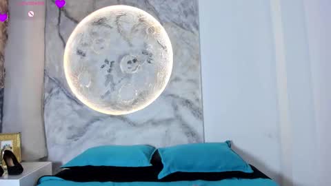 Snapshot of roxanaborns chatting on 23, 11, 2025 roxanaborns online show from 23, 11, 2025