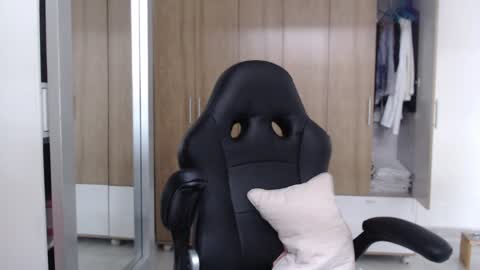 Roxana online show from 8, 2, 2025