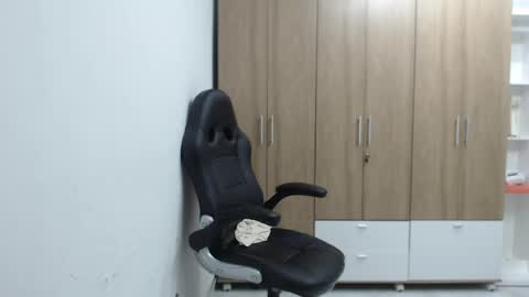 Roxana online show from 21, 4, 2026