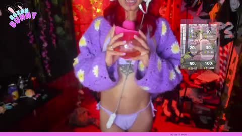 Snapshot of roxanbunny chatting on 16, 2, 2025 roxxy online show from 16, 2, 2025