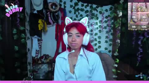Snapshot of roxanbunny chatting on 4, 3, 2025 roxxy online show from 4, 3, 2025