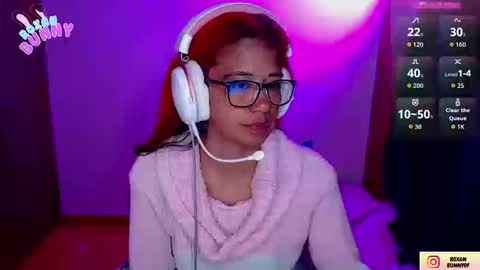 Snapshot of roxanbunny chatting on 24, 9, 2025 roxxy online show from 24, 9, 2025