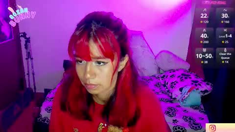 Snapshot of roxanbunny chatting on 4, 11, 2025 roxxy online show from 4, 11, 2025