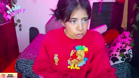 Snapshot of roxanbunny chatting on 19, 12, 2025 roxxy online show from 19, 12, 2025