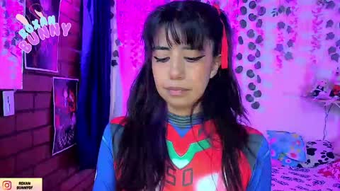 Snapshot of roxanbunny chatting on 10, 4, 2026 roxxy online show from 10, 4, 2026