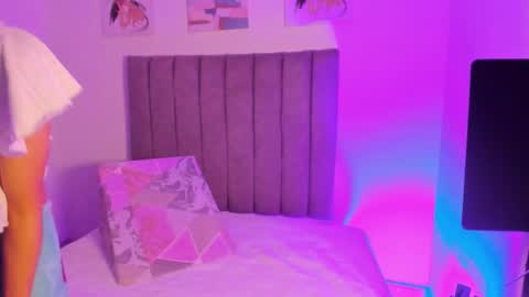 Roxane online show from 10, 1, 2026