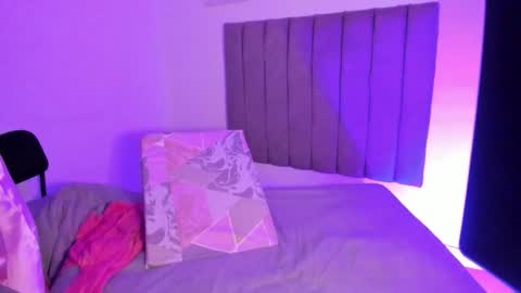 Roxane online show from 12, 1, 2026