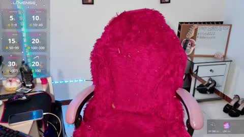 Snapshot of roxaneevans_ chatting on 17, 1, 2026 Roxane online show from 17, 1, 2026