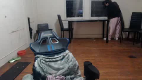 Silver online show from 1, 2, 2025