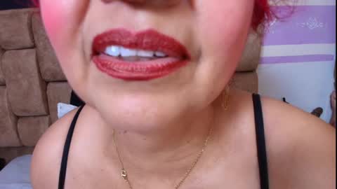 Snapshot of roxettemature chatting on 2, 5, 2026 RoxetteMature online show from 2, 5, 2026