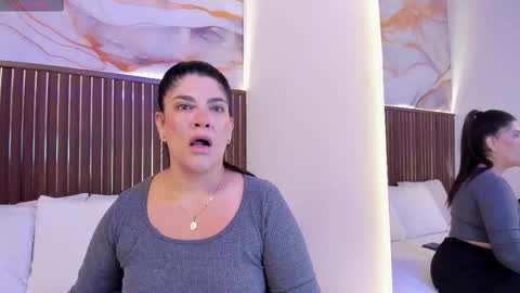 Roxie  online show from 10, 10, 2025