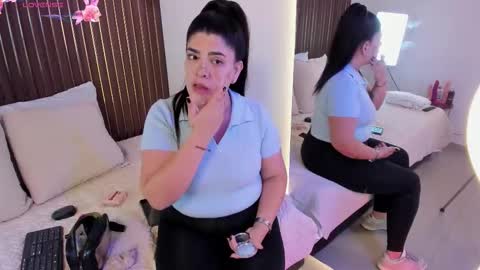 Roxie  online show from 18, 10, 2025