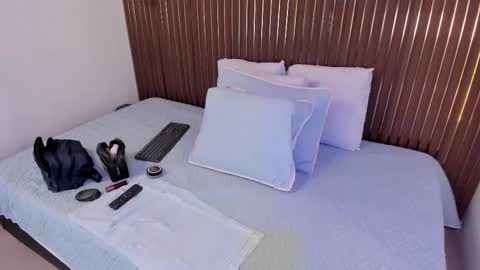 Roxie  online show from 2, 12, 2025